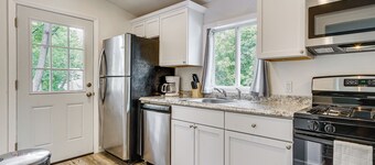 Cozy Glens Falls Getaway < 1 Mi to Downtown