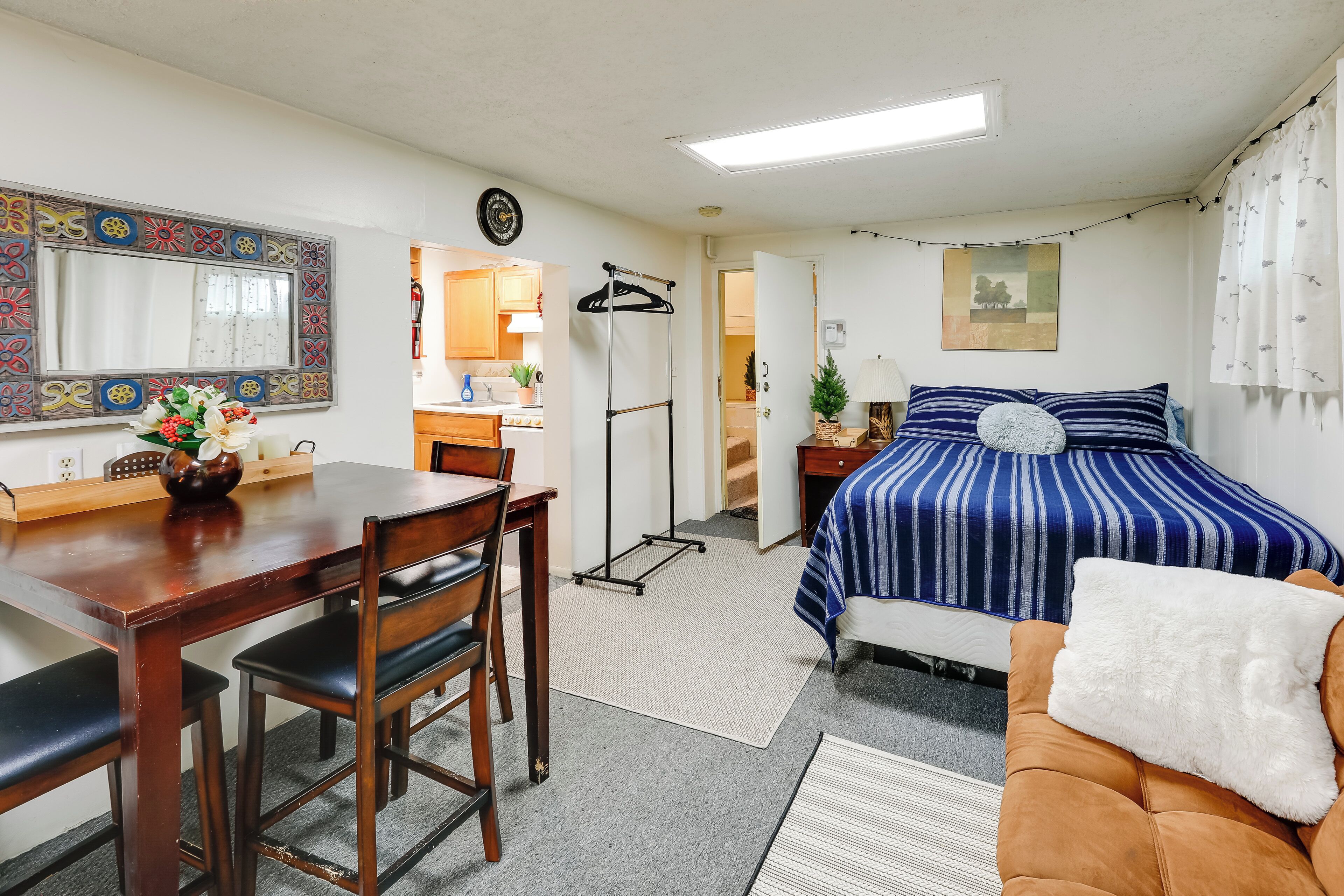 Apartment (0 Bedroom) | Interior