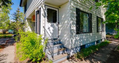 Pet-friendly Fairbanks Studio w/ Fenced-in Yard!
