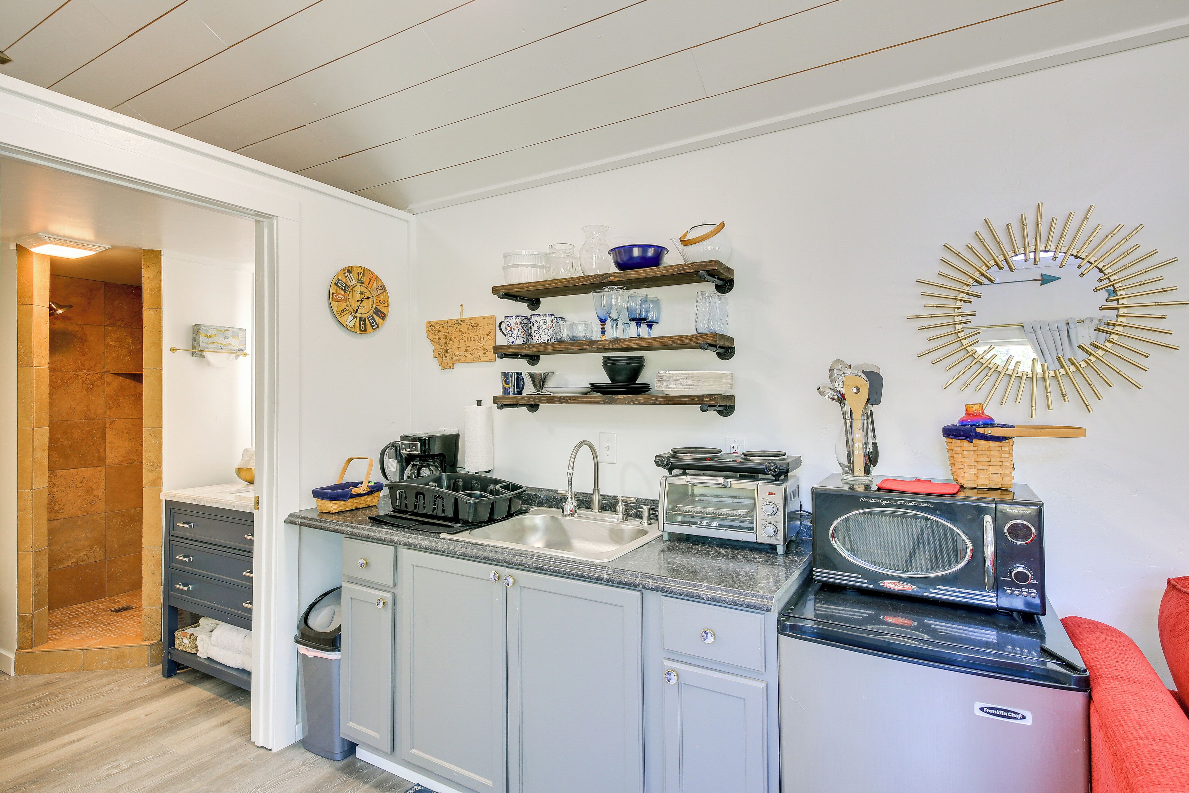 Apartment (0 Bedroom) | Interior