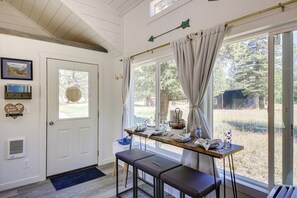 Apartment (0 Bedroom) | Interior - Eureka Vacation Rental: Steps to Creek & Fishing! (Eureka)