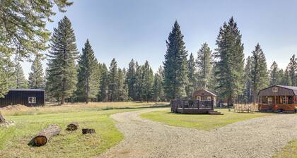 Eureka Vacation Rental: Steps to Creek & Fishing!