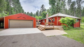 House (3 Bedrooms) | Front of property