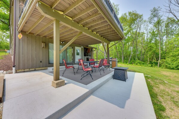 House (2 Bedrooms) | Interior - Wisconsin Vacation Rental Retreat w/ Deck (Twin Lakes)