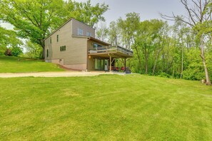 House (2 Bedrooms) | Interior - Wisconsin Vacation Rental Retreat w/ Deck (Twin Lakes)