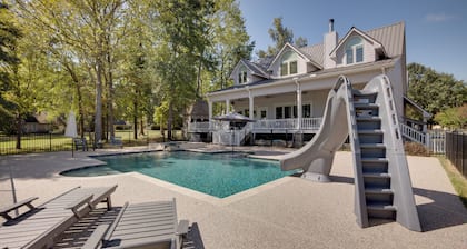 Lake Livingston Paradise: Outdoor Pool w/ Slide!