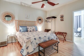 House (2 Bedrooms) | Interior - Pottsboro Vacation Rental - Walk to Lake Texoma! (Pottsboro)