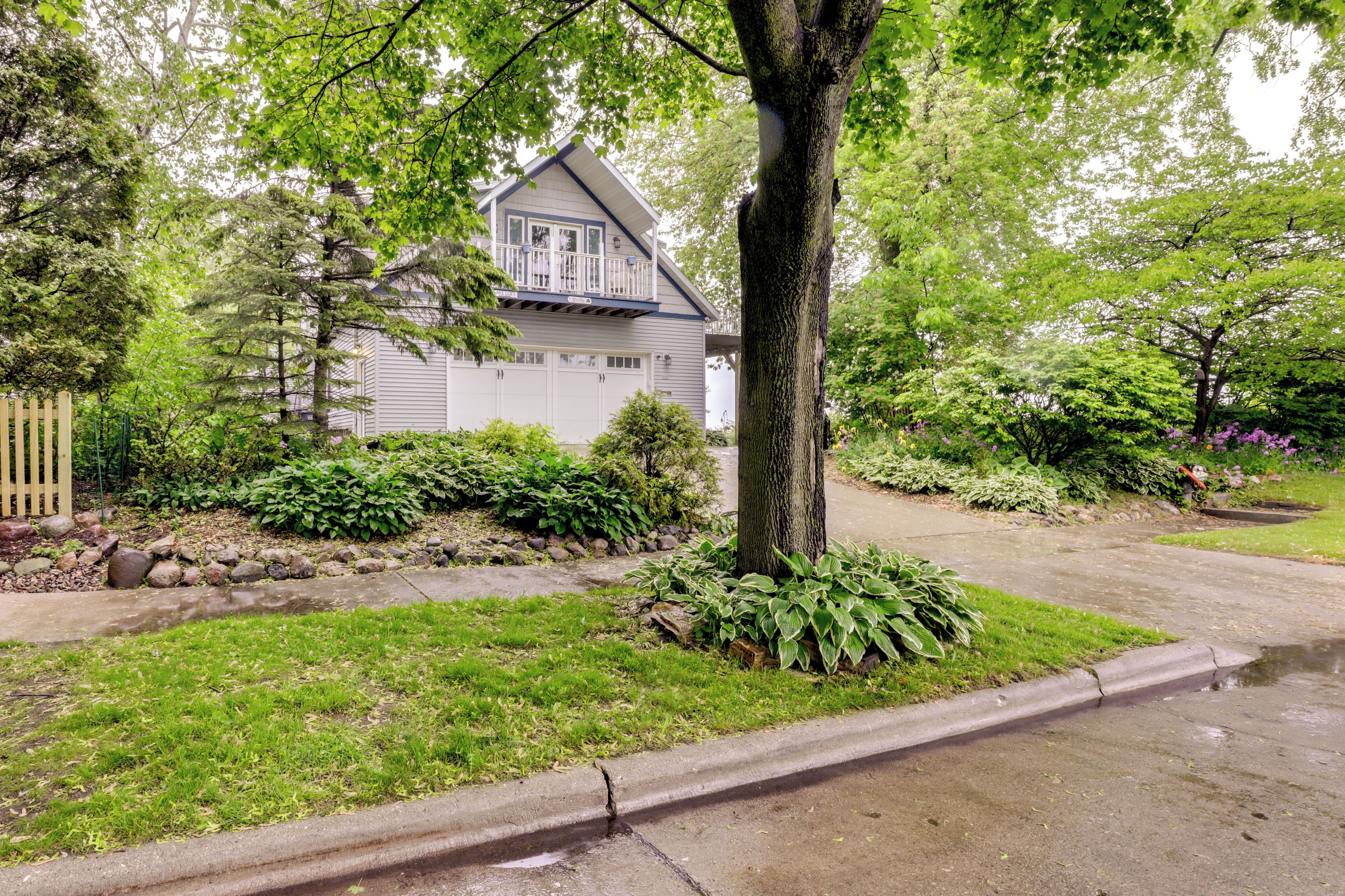 Apartment (2 Bedrooms) | Front of property