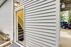 Interior - Sheboygan Getaway w/ Deck + On-site Lake Access! (Sheboygan)