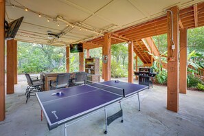 House (3 Bedrooms) | Interior - Waterfront Pass Christian Oasis ~ 2 Mi to Beach! (Pass Christian)