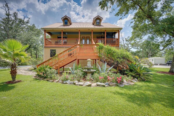 House (3 Bedrooms) | Interior - Waterfront Pass Christian Oasis ~ 2 Mi to Beach! (Pass Christian)