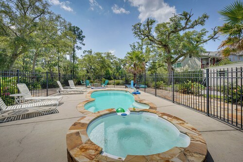 Waterfront Pass Christian Oasis ~ 2 Mi to Beach!