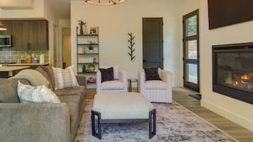 Rumah (2 Bedrooms) | Interior