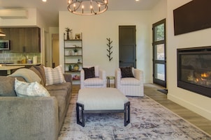 House (2 Bedrooms) | Interior