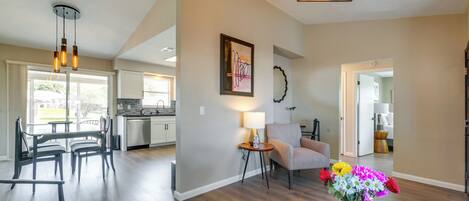 House (2 Bedrooms) | Interior