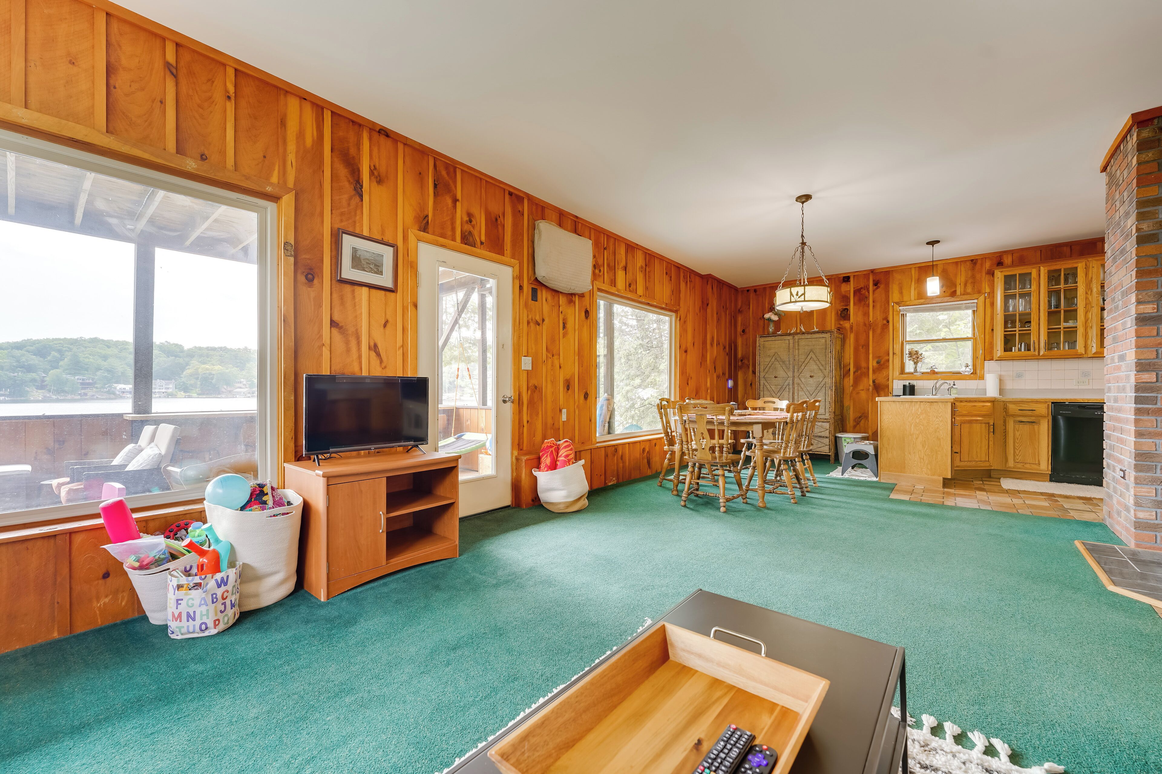 House (3 Bedrooms) | Interior