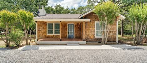 House (3 Bedrooms) | Front of property