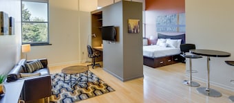 Centrally Located Harrisburg Studio Near Downtown!