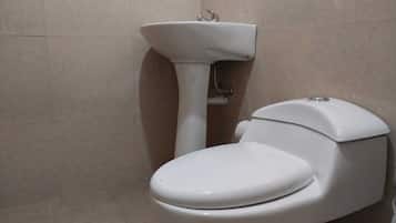 Pyyhkeet, saippua, vessapaperi