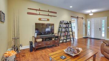 Cottage (2 Bedrooms) | Interior