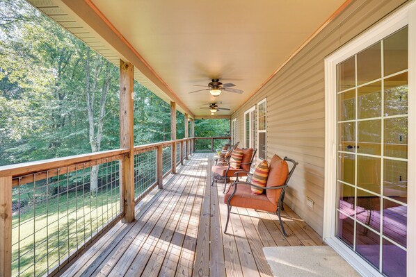 Cottage (2 Bedrooms) | Interior - Rustic Retreat in Cadiz: On Lake Barkley (Cadiz)