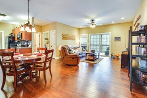 Cottage (2 Bedrooms) | Interior