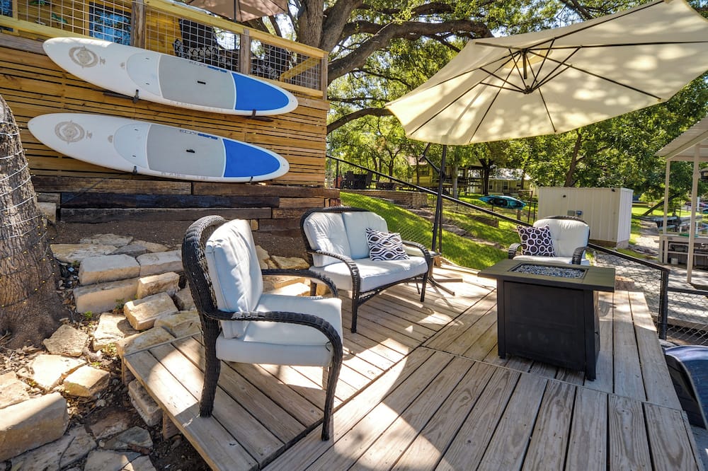 Waterfront Lake LBJ Cabin w/ Private Dock! - Burnet