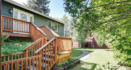 1 Mi to Downtown & River: Family Apt in Fairbanks
