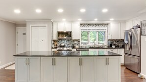 Microwave, oven, stovetop, dishwasher - Sheboygan Vacation Home: Walk to Lake Michigan! (Sheboygan)