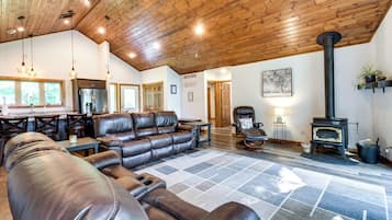 Casa (2 Bedrooms) | Interior