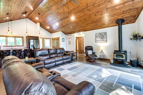 Merrifield Vacation Rental w/ Dock & River Access