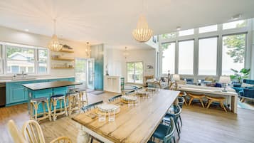 單棟房屋 (4 Bedrooms) | 內部