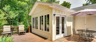 Blue Ridge Mountain Home w/ Sunroom: Pets Welcome