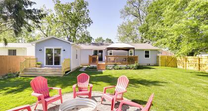 Three Oaks Home w/ Guest House - 8 Mi to Beach!
