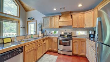 Rumah (2 Bedrooms) | Interior