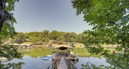 Boat Dock & Fire Pit: Lakefront Paradise in Eucha!