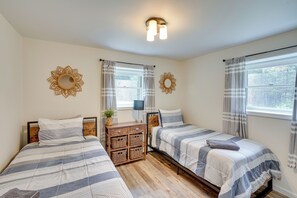 House (5 Bedrooms) | Interior