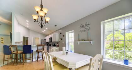 Swansboro Vacation Rental, 4 Mi to Hammocks Beach!