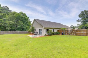 House (4 Bedrooms) | Interior - Swansboro Vacation Rental, 4 Mi to Hammocks Beach! (Swansboro)