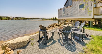 Historic Winter Harbor Cottage w/ Waterfront Views