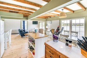 Cottage (2 Bedrooms) | Interior