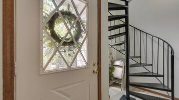 House (5 Bedrooms) | Bahagian dalam