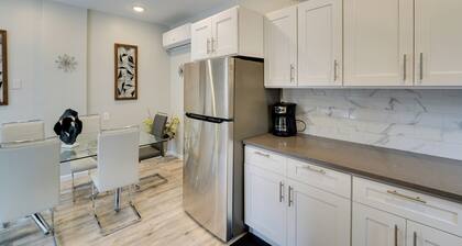 Stylish Harveys Lake Apt - Steps to the Water!