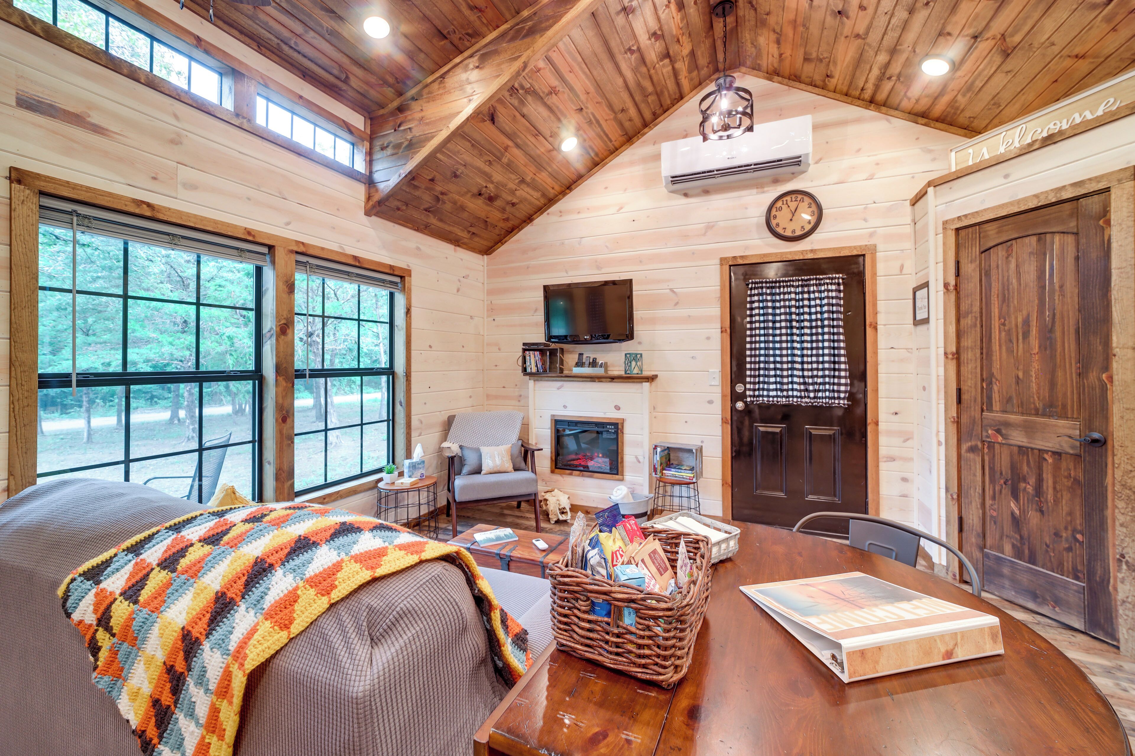 House (1 Bedroom) | Interior