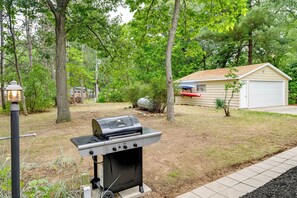 House (3 Bedrooms) | Interior - Cozy Montello Hideaway Near Puckaway Lake Access! (Montello)