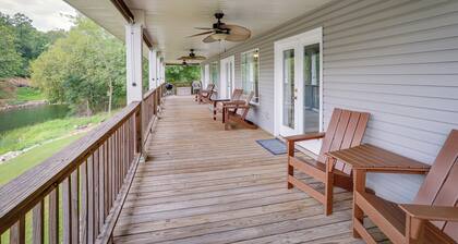 Lakefront Horseshoe Bend Home w/ Boat Dock!