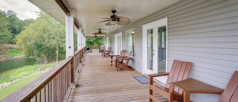 House (2 Bedrooms) | Interior