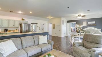 Rumah (2 Bedrooms) | Interior