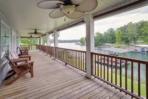 Lakefront Horseshoe Bend Home w/ Boat Dock!