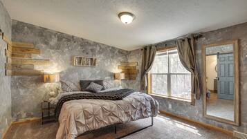 House (3 Bedrooms) | Interior